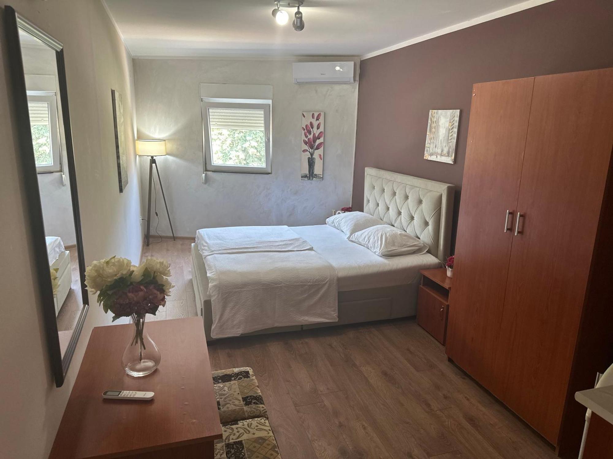 Apartments Bokan Cetinje Eksteriør billede